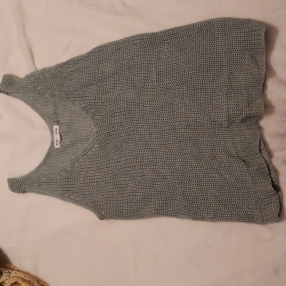 Light weight sweater tank top